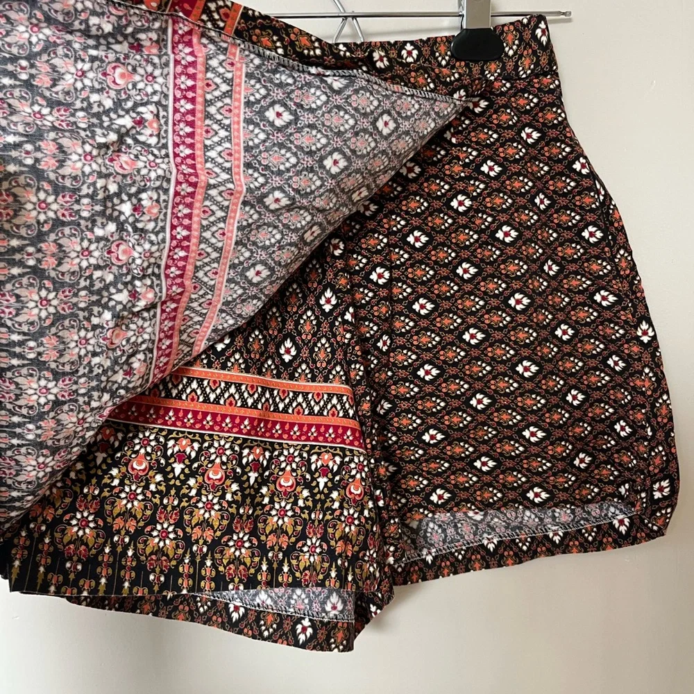 Patterned Mini Skort - Picture 2 of 3